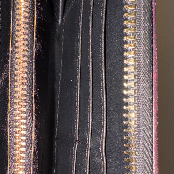 Gothic Horror Themed Wallet with Wrist Strap - Picture 3 of 4